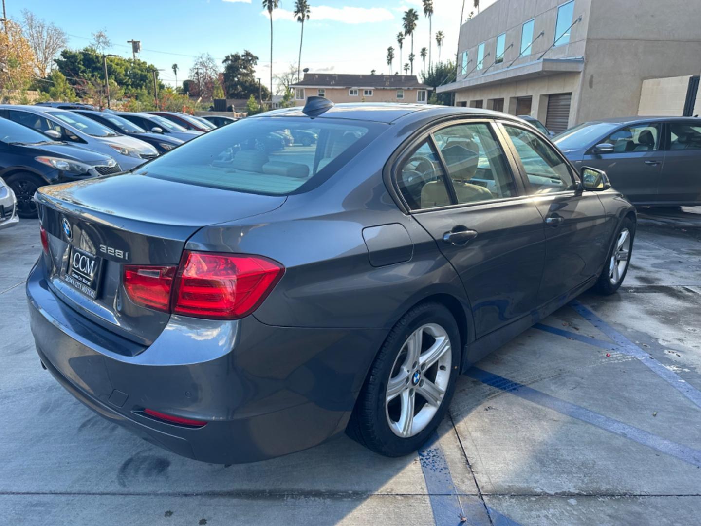 2013 Gray /Black BMW 3-Series (WBA3C1C56DF) with an 4 CYLINDER engine, Automatic transmission, located at 30 S. Berkeley Avenue, Pasadena, CA, 91107, (626) 248-7567, 34.145447, -118.109398 - Elevate Your Drive with the 2013 BMW 328i Sedan - A Gem with low Miles in Pasadena, CA Step into the world of luxury and performance with the 2013 BMW 328i Sedan, now available at our BHPH dealership in Pasadena, CA. With 86,665 miles on the odometer, this vehicle is a testament to BMW's enduring - Photo#4